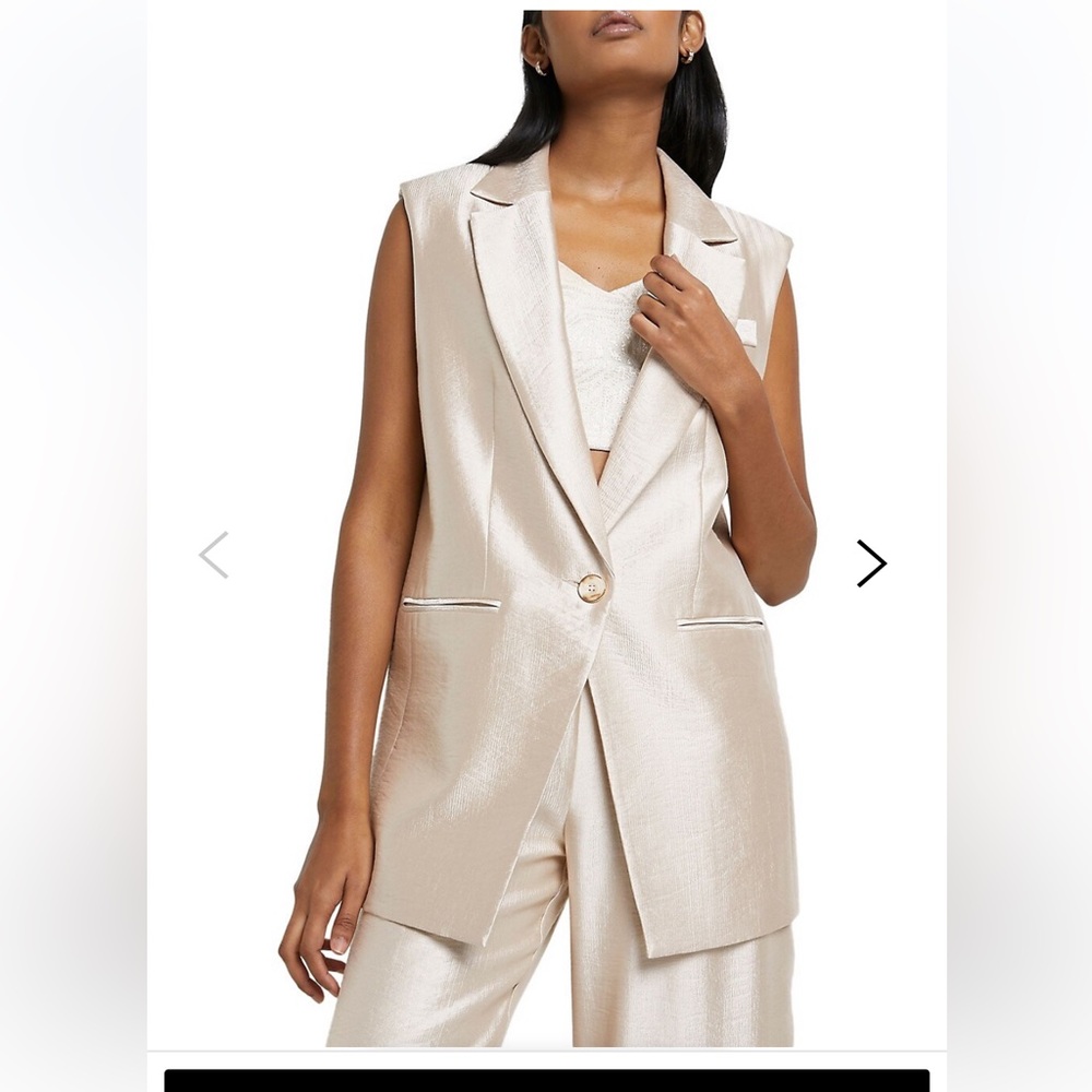 Ivory vest shiny NWT